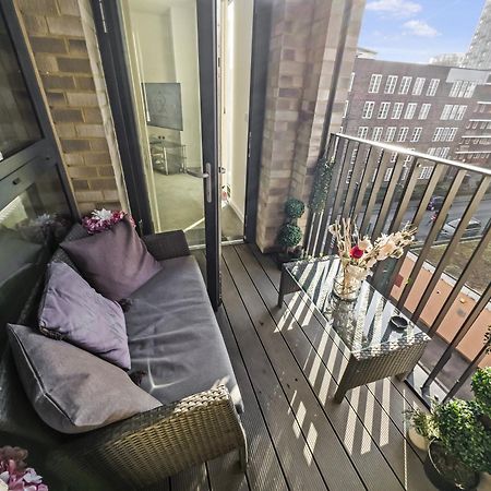 Greenwich Apartment With A River View & Balcony Near The 02 Arena & North Greenwich With Free Wifi & Fast Links Into Central Londen Buitenkant foto