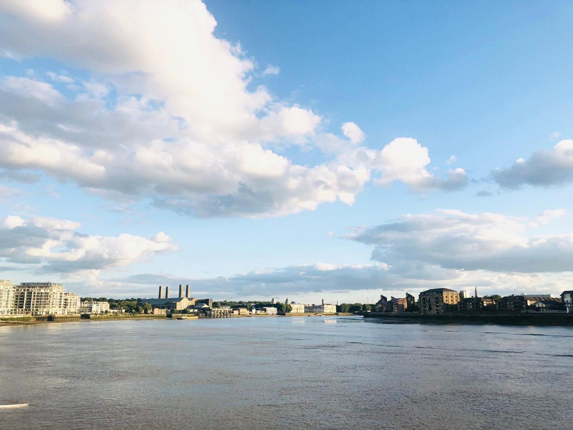 Greenwich Apartment With A River View & Balcony Near The 02 Arena & North Greenwich With Free Wifi & Fast Links Into Central Londen Buitenkant foto