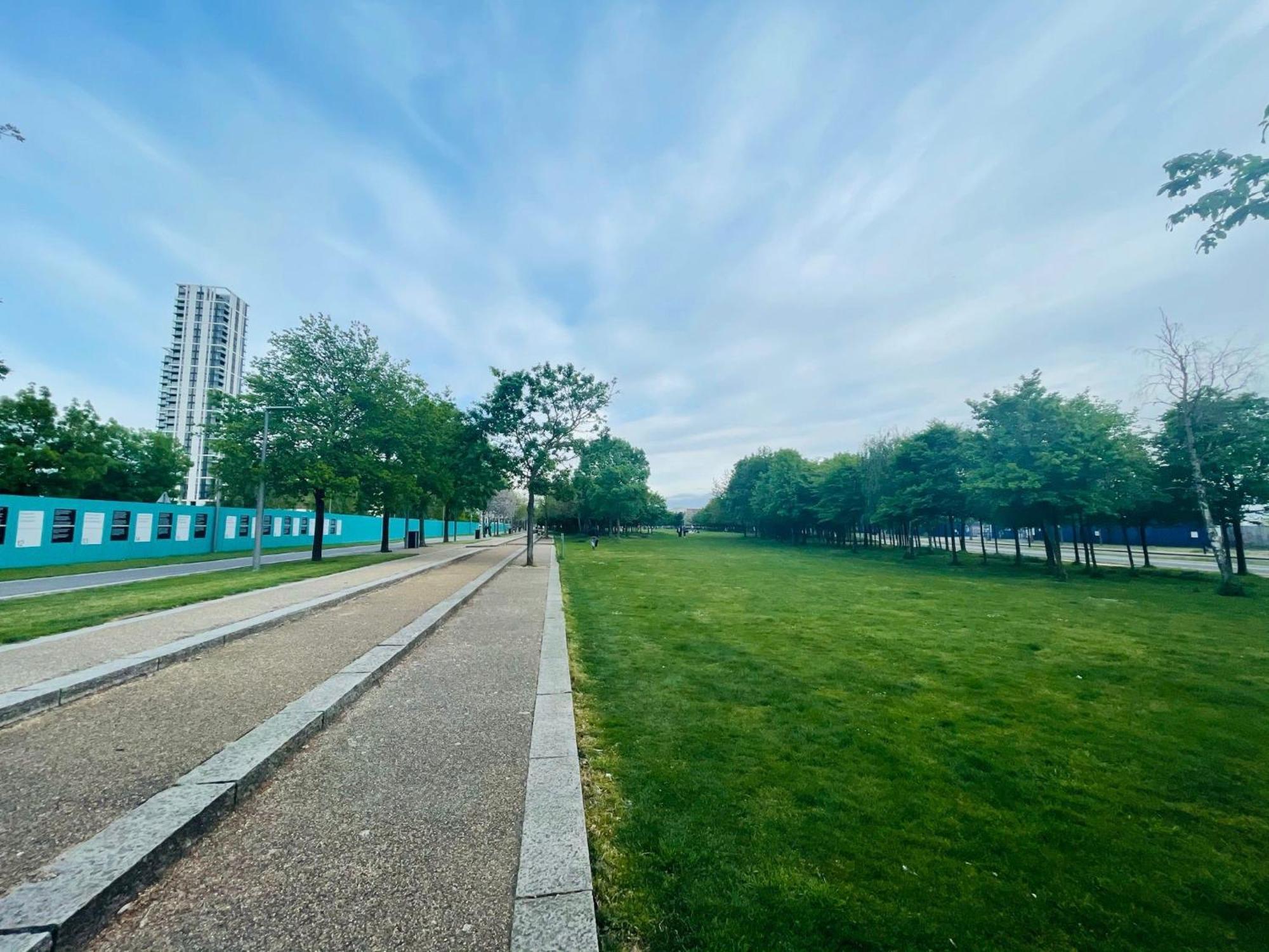 Greenwich Apartment With A River View & Balcony Near The 02 Arena & North Greenwich With Free Wifi & Fast Links Into Central Londen Buitenkant foto