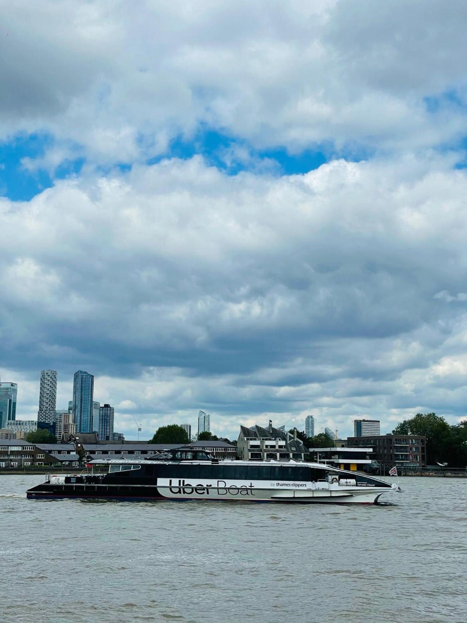 Greenwich Apartment With A River View & Balcony Near The 02 Arena & North Greenwich With Free Wifi & Fast Links Into Central Londen Buitenkant foto