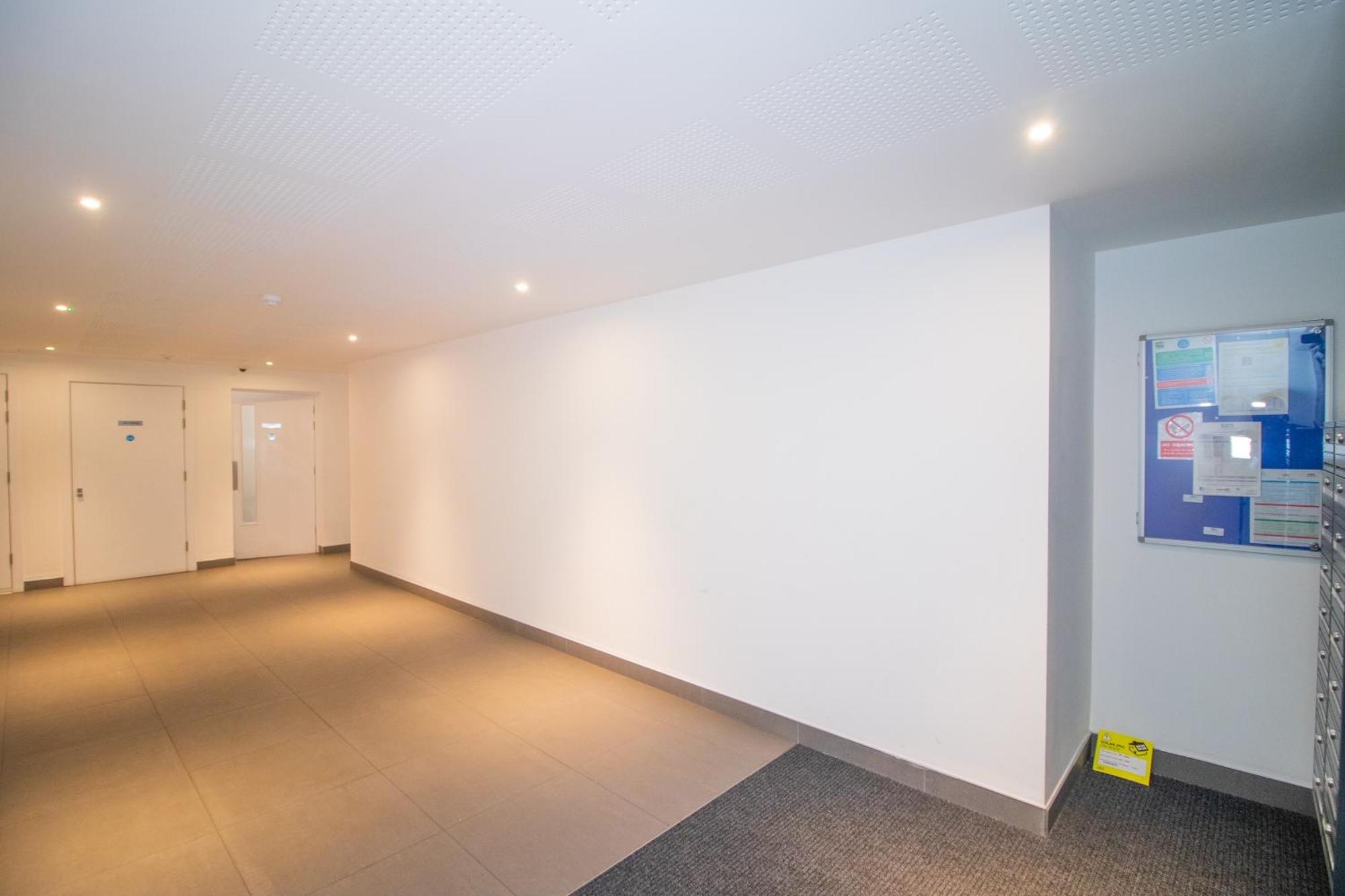Greenwich Apartment With A River View & Balcony Near The 02 Arena & North Greenwich With Free Wifi & Fast Links Into Central Londen Buitenkant foto